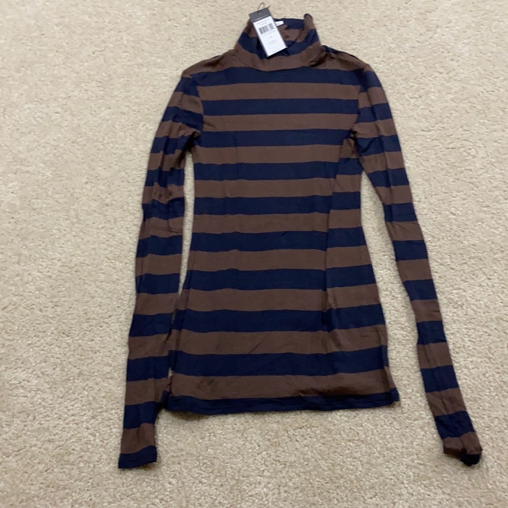 BCBG turtleneck-Size S